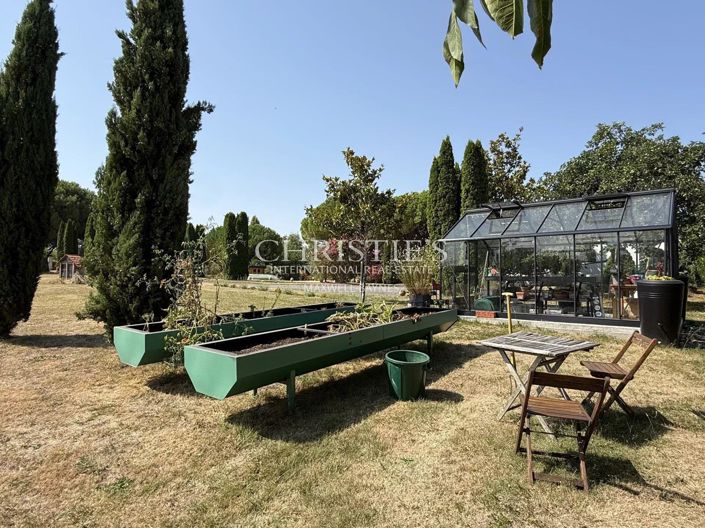 Image No.26-4 Bed House for sale