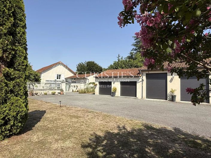 Image No.4-4 Bed House for sale