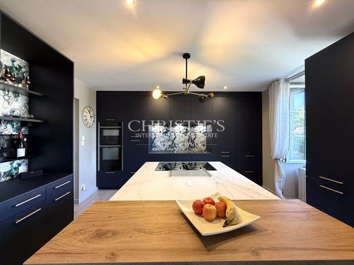 Image No.7-4 Bed House for sale