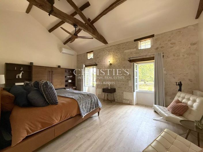 Image No.26-7 Bed House for sale