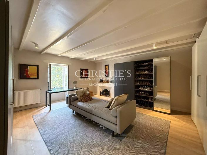 Image No.27-7 Bed House for sale