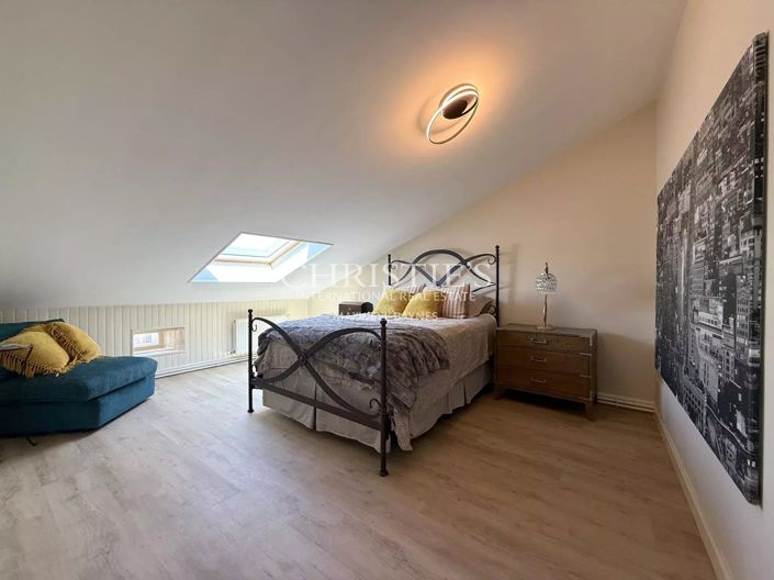 Image No.30-7 Bed House for sale