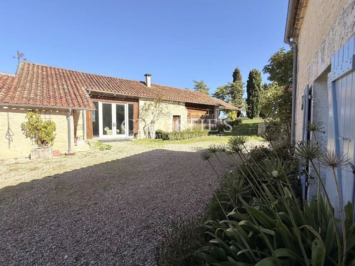 Image No.32-7 Bed House for sale