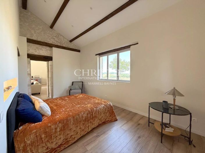 Image No.35-7 Bed House for sale