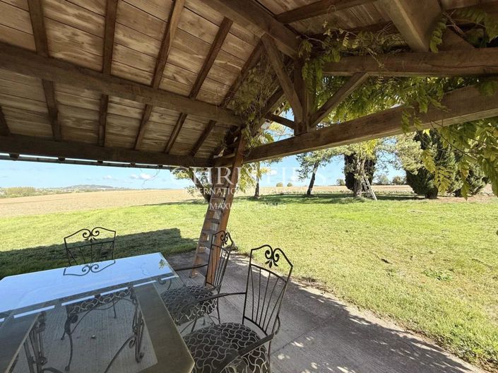 Image No.37-7 Bed House for sale