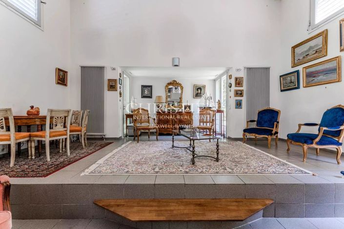 Image No.4-5 Bed House for sale