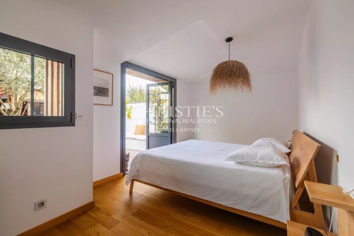 Image No.17-4 Bed House for sale