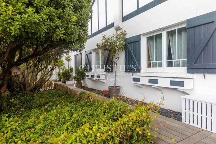 Image No.22-4 Bed House for sale