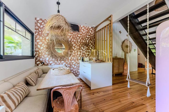 Image No.10-5 Bed House for sale