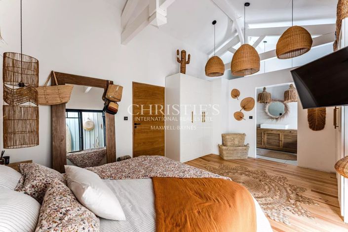 Image No.16-5 Bed House for sale