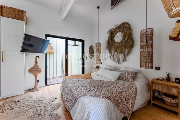 Image No.20-5 Bed House for sale