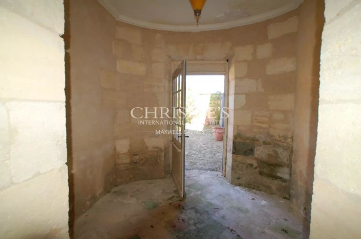 Image No.7-14 Bed House for sale