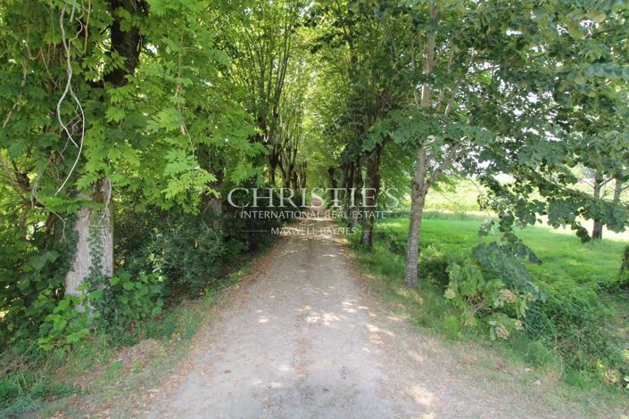 Image No.8-14 Bed House for sale