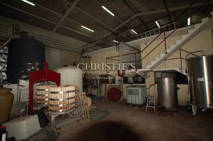 Image No.9-14 Bed House for sale