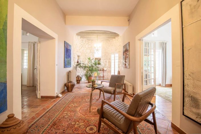 Image No.11-5 Bed House for sale