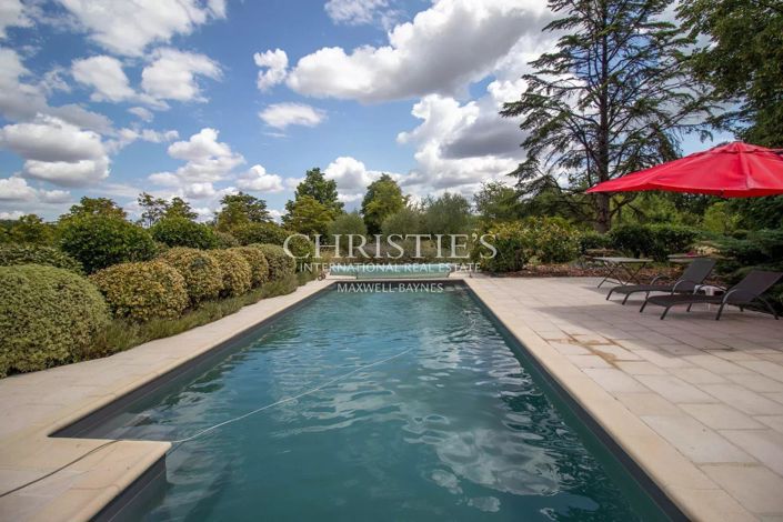 Image No.2-5 Bed House for sale