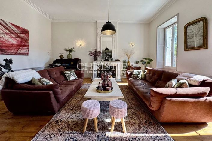 Image No.16-7 Bed House for sale