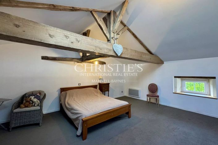 Image No.34-7 Bed House for sale