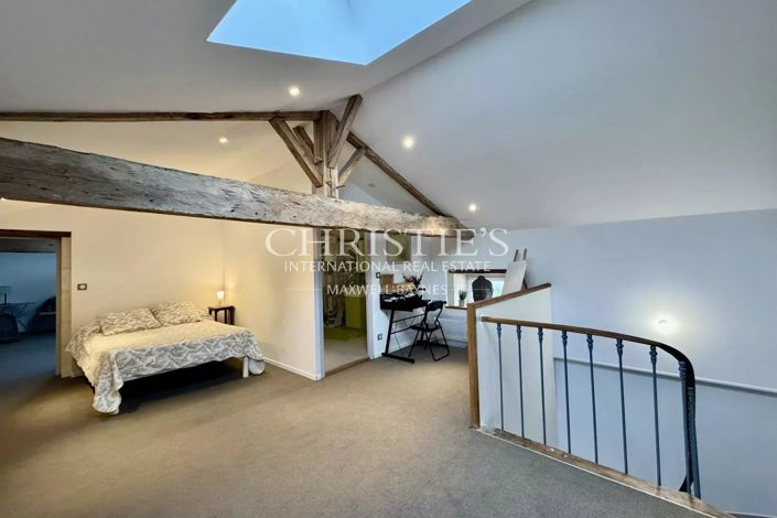 Image No.35-7 Bed House for sale