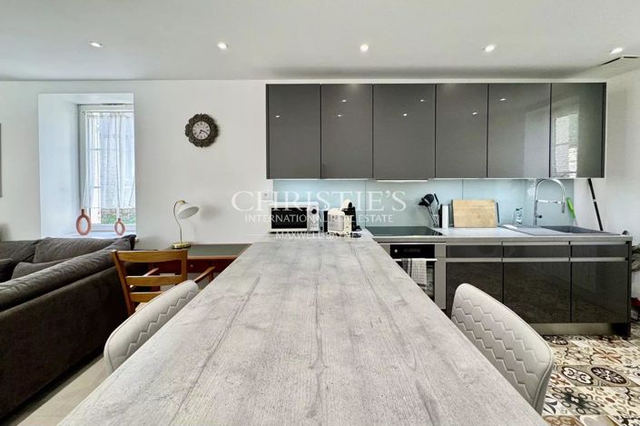 Image No.43-7 Bed House for sale