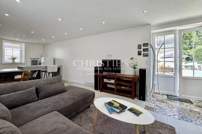 Image No.44-7 Bed House for sale