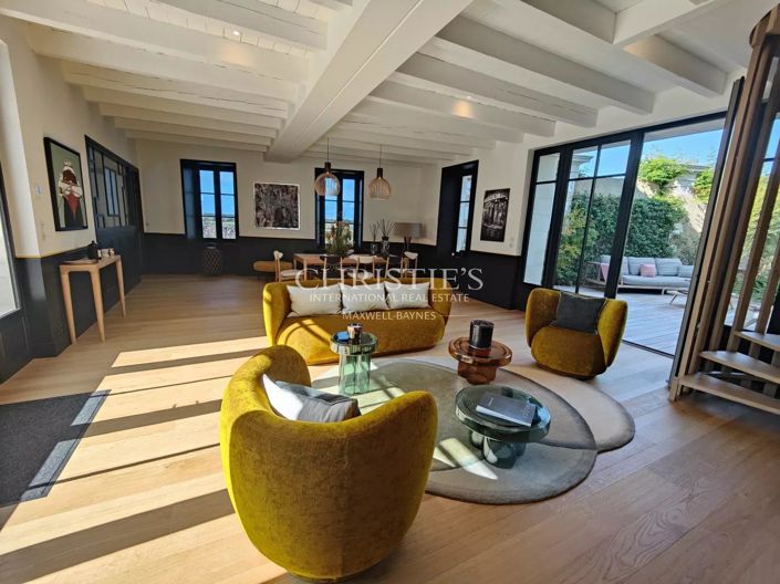 Image No.3-5 Bed House for sale