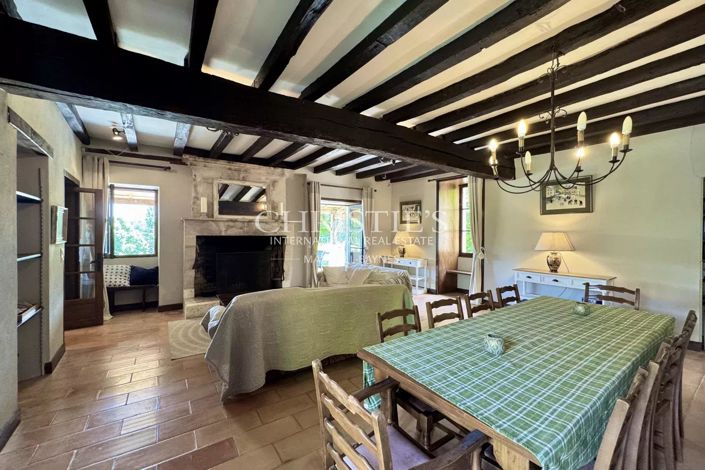 Image No.15-4 Bed House for sale