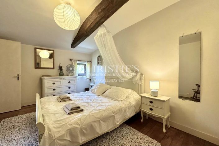 Image No.22-4 Bed House for sale