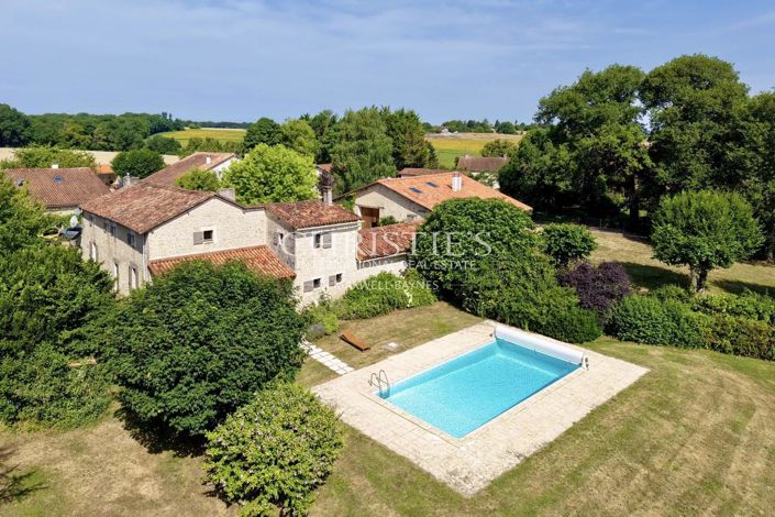 Image No.6-4 Bed House for sale