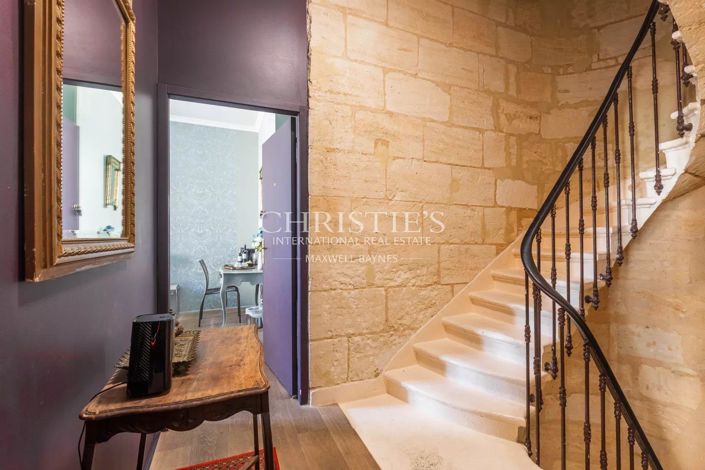 Image No.5-5 Bed House for sale