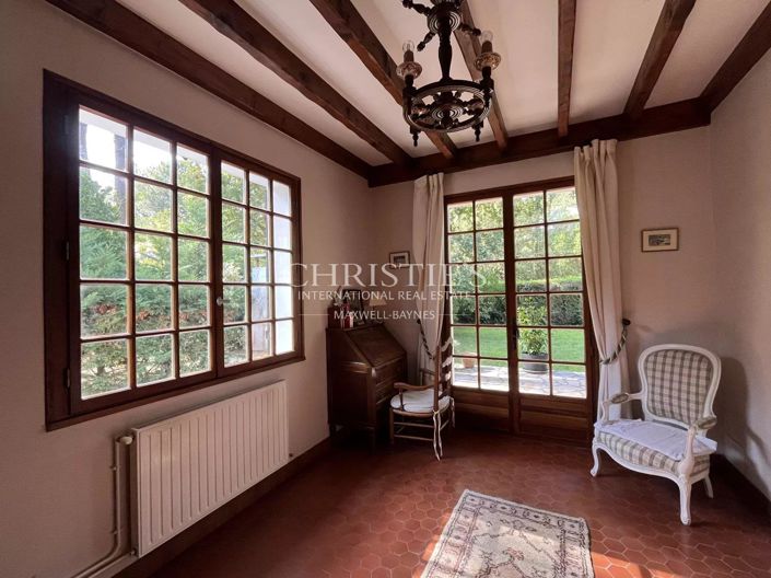 Image No.8-3 Bed House for sale