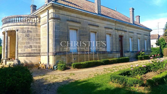 Image No.11-12 Bed House for sale