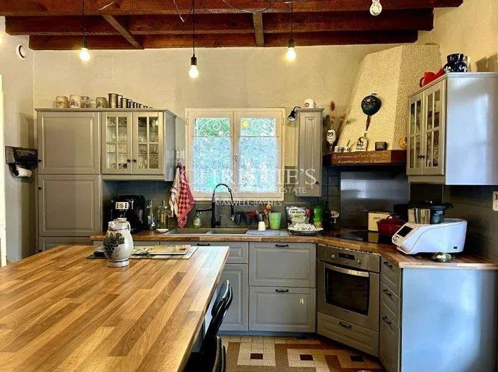 Image No.4-6 Bed House for sale