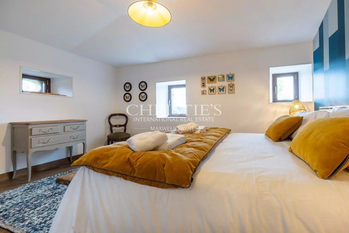 Image No.14-12 Bed House for sale