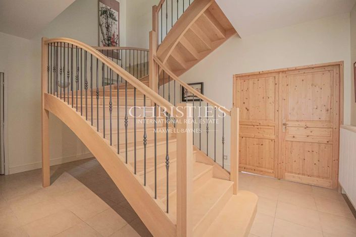 Image No.4-7 Bed House for sale