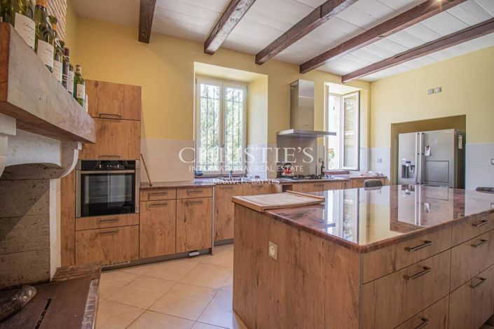 Image No.6-7 Bed House for sale