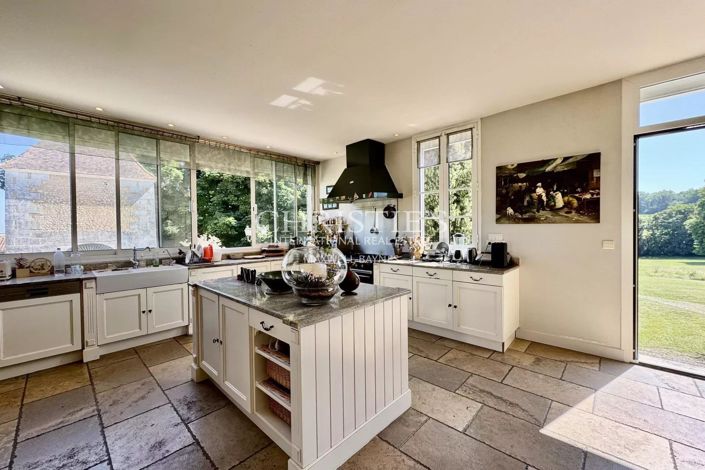 Image No.22-14 Bed House for sale