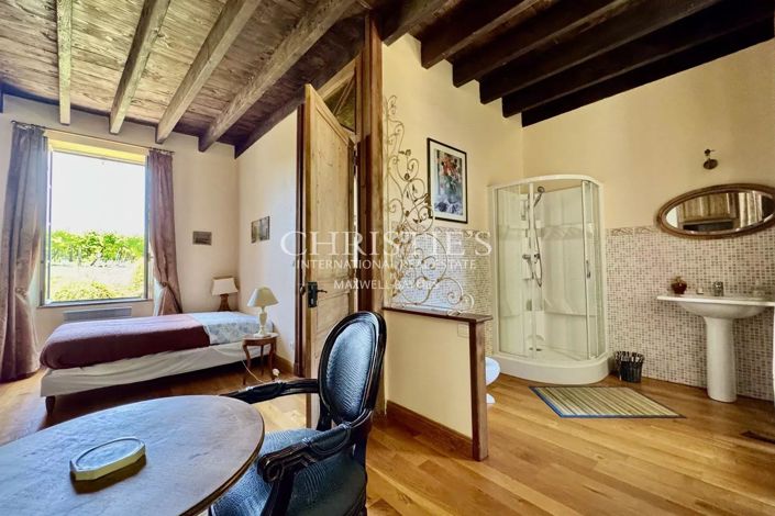 Image No.57-14 Bed House for sale