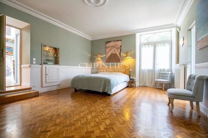 Image No.12-5 Bed House for sale