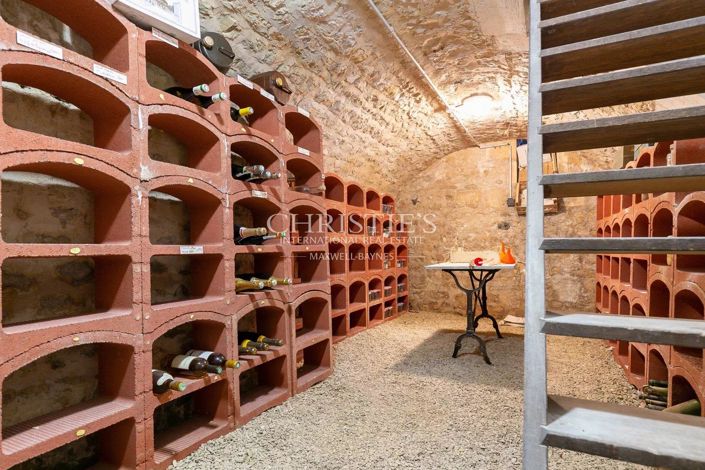 Image No.16-5 Bed House for sale