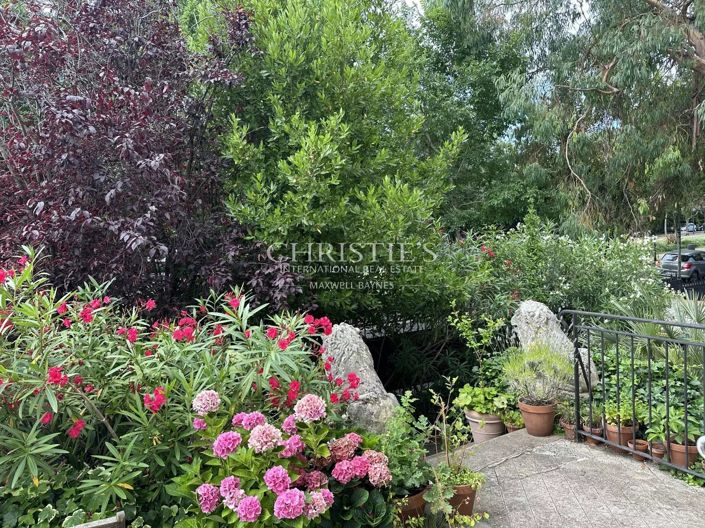 Image No.11-5 Bed House for sale