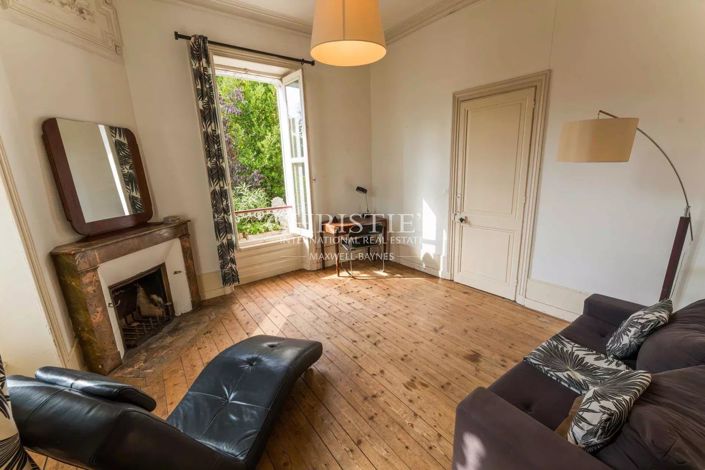 Image No.3-5 Bed House for sale