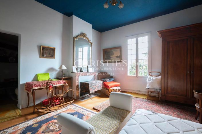 Image No.16-6 Bed House for sale