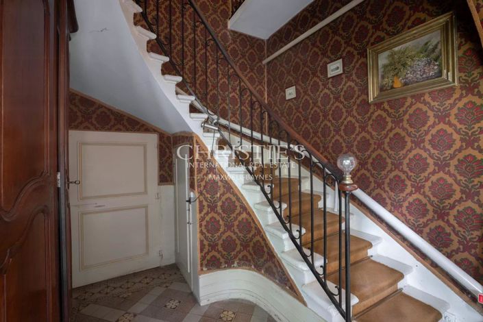 Image No.17-6 Bed House for sale