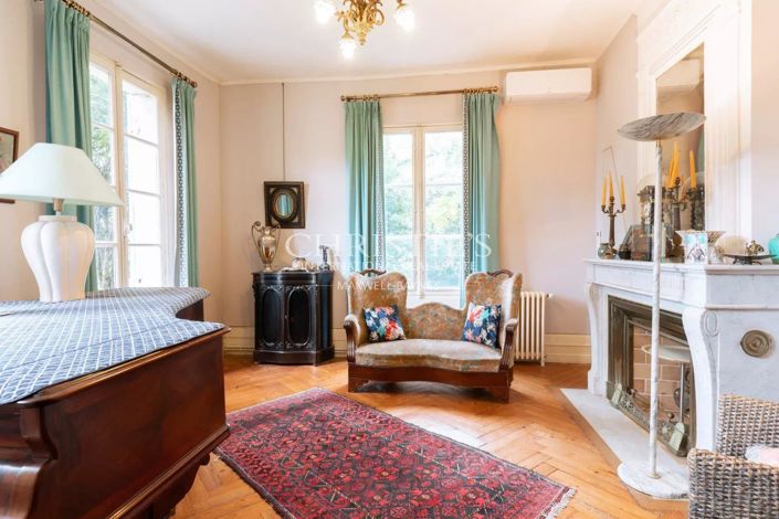 Image No.4-6 Bed House for sale