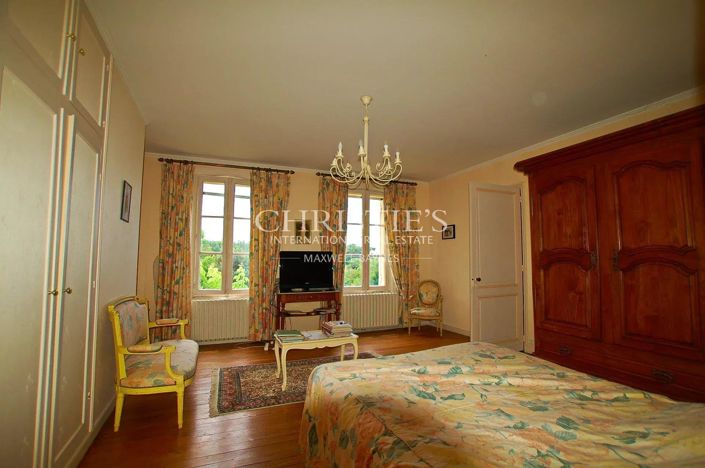 Image No.14-7 Bed House for sale