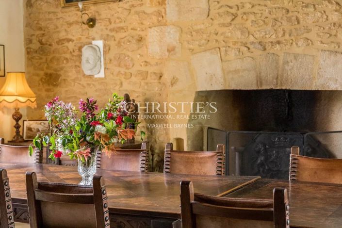 Image No.11-6 Bed House for sale