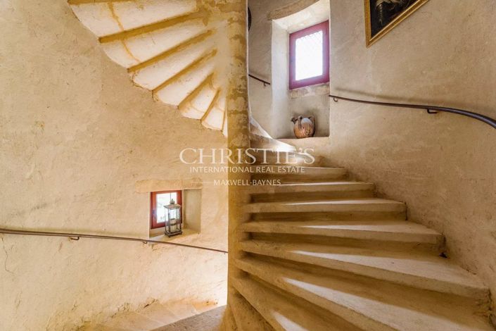 Image No.16-6 Bed House for sale