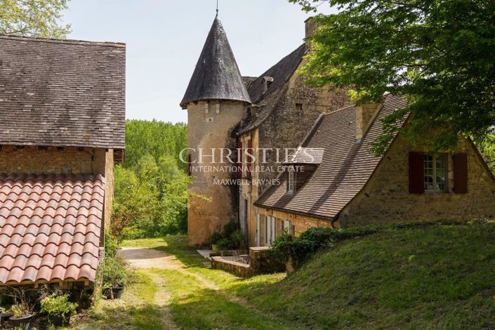 Image No.34-6 Bed House for sale