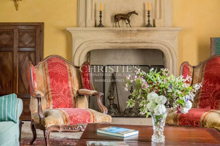 Image No.7-6 Bed House for sale